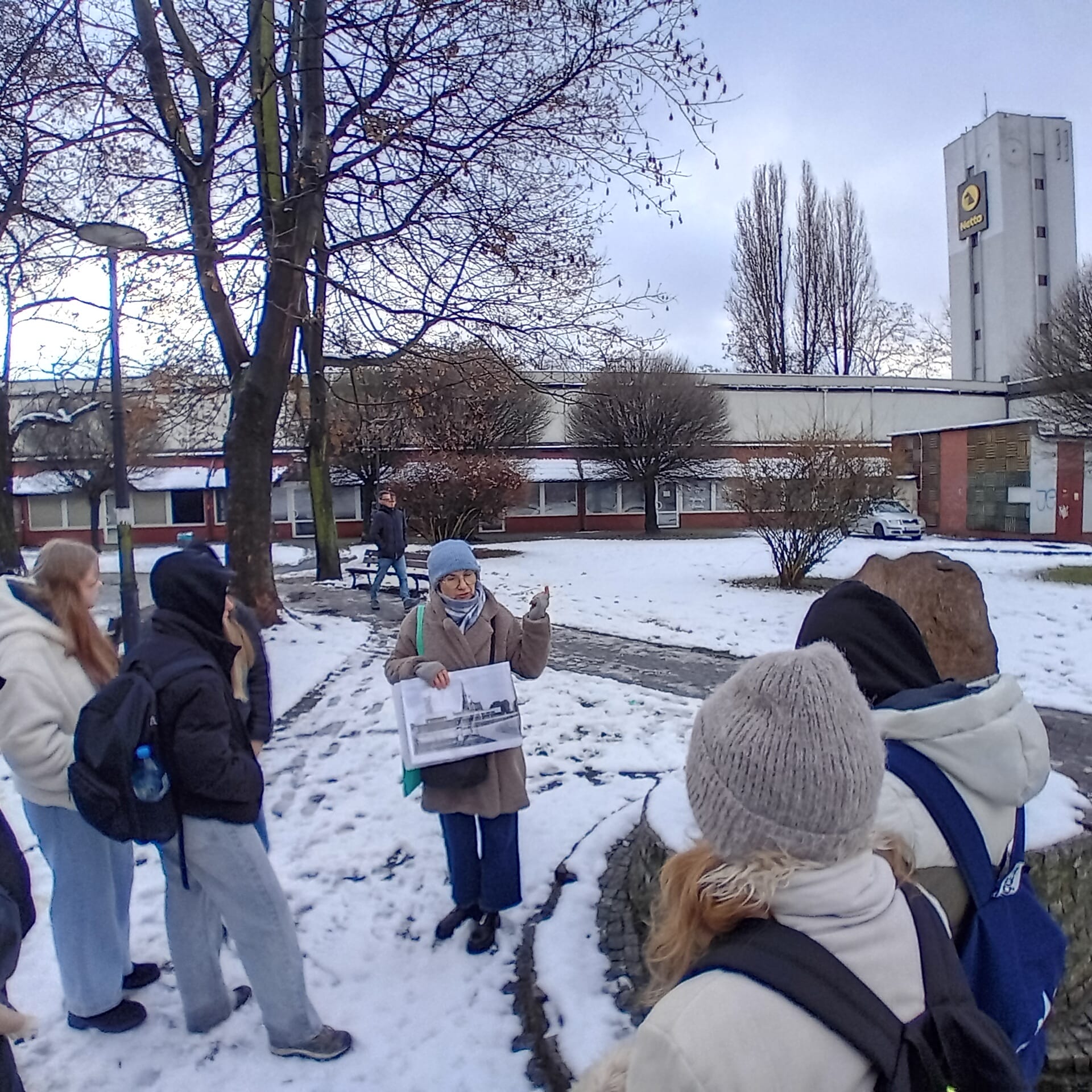 Spacer edukacyjny - zdjęcie 3